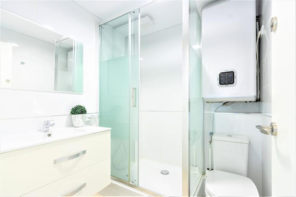 Апартаменты Silv13-Beach, Clima, Wifi, Nice Views Emporda Эмпуриабрава Экстерьер фото